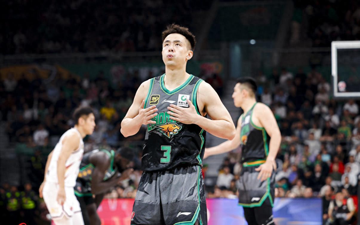 世界杯投注-复出就见效！赵继伟砍下24+7，3名队友被激活，莫兰德不再消极