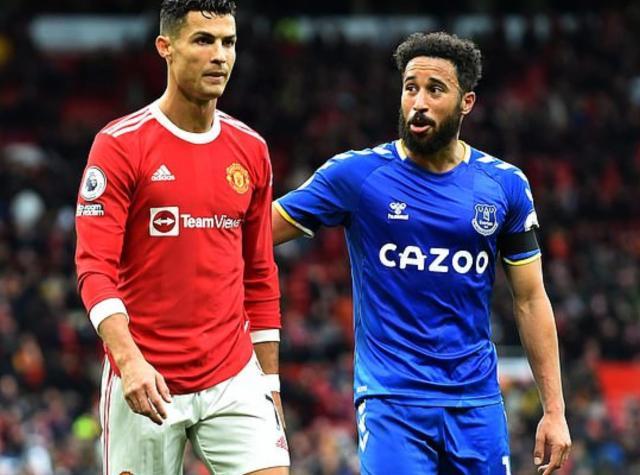 世界杯外围买球-C罗当替补究竟有多怒？对手苦讨球衣，索帅盟友开喷