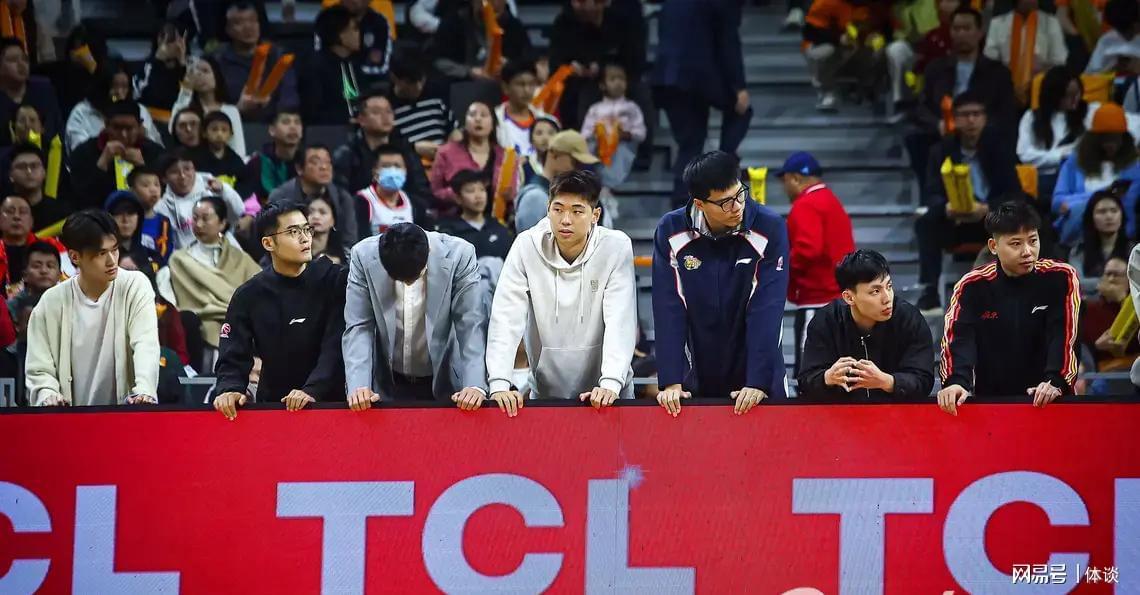 FIFA CWC 世界杯官方授权投注平台-崔永熙首秀2分、本土球员共18分、杜锋无奈摊手！广东73-89辽宁